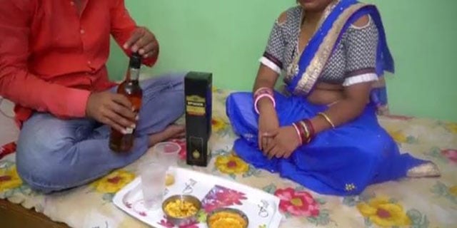 Drunk Desi village Bhabhi fucking video