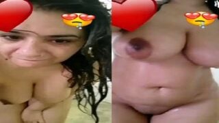 Pakistani MILF nude shower bath live streaming