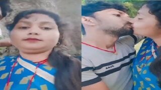Hottest Desi wife kissing ex-lover village sex MMS