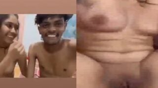 19yo Puneri girl fucked in cheap hotel room by lover