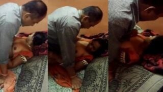 Friend fucking brother wife – Desi voyeur sex MMS