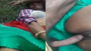 South Indian girlfriend sex in jungle with shyness
