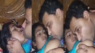 Selfie sex video of jija fucking saali after sucking boob