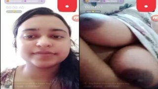 Sharechat girl paid show of big boobs exposing