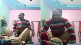 Desi paid slut fucking customer for money viral MMS