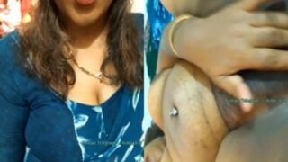 Live cam Kannada bhabhi strips saree for a nude show