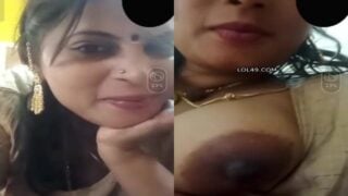 Mallu wife boobs showing on video call to ex-lover