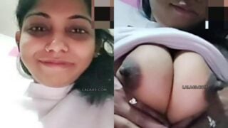 Dark nipples MILF nude selfie play with pussy