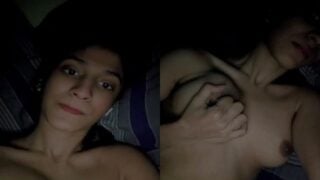 Naked slim desi girl fingering her horny pussy